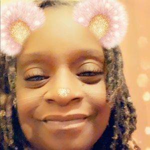 Meet your Posher, Makeba